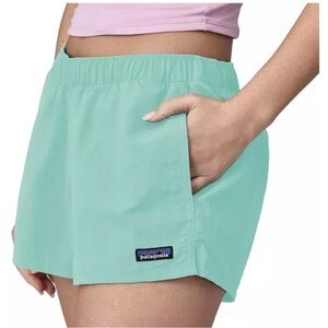 Patagonia Women’s Early Teal Barely Baggies Shorts 2 1/2” Size XL